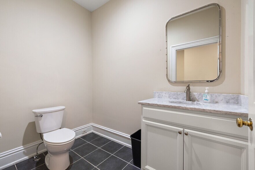 More Photos Of 1300 Delaware Ave, Wilmington Office For Lease