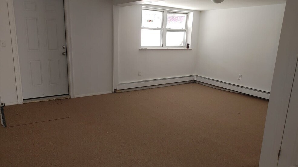 More Photos Of 11148A Lefferts Blvd, South Ozone Park Storefront Retail Residential For Lease