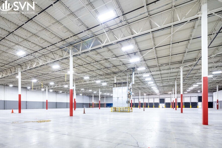 More Photos Of 2450 Palumbo Dr, Lexington Warehouse For Lease