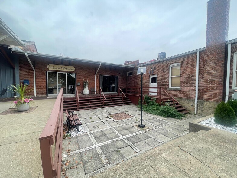 More Photos Of 231-253 Market St, Zanesville Unknown For Lease