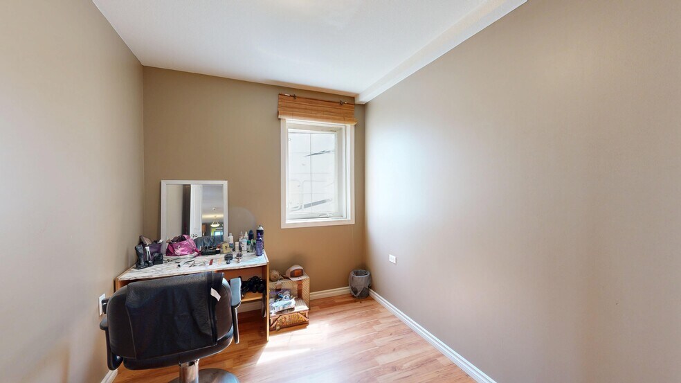 More Photos Of 40446 AB-56, Rochon Sands Service For Sale