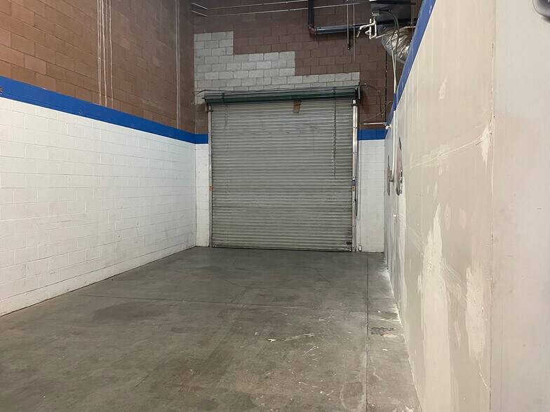 More Photos Of 1000 N Stephanie Pl, Henderson Warehouse For Lease