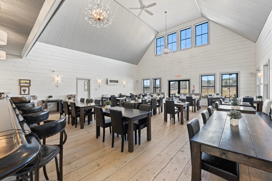 More Photos Of 10 Leeds Junction Rd, Leeds Winery Vineyard For Sale