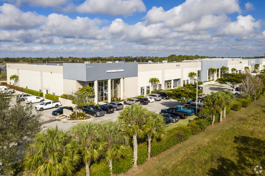 Primary Photo Of 9353 Laredo Ave, Fort Myers Unknown For Lease