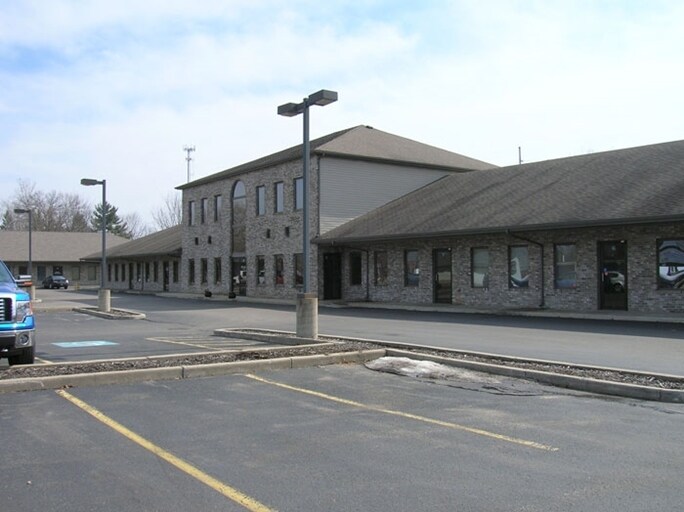 Primary Photo Of 1415 Lincoln Way W, Osceola Office For Lease
