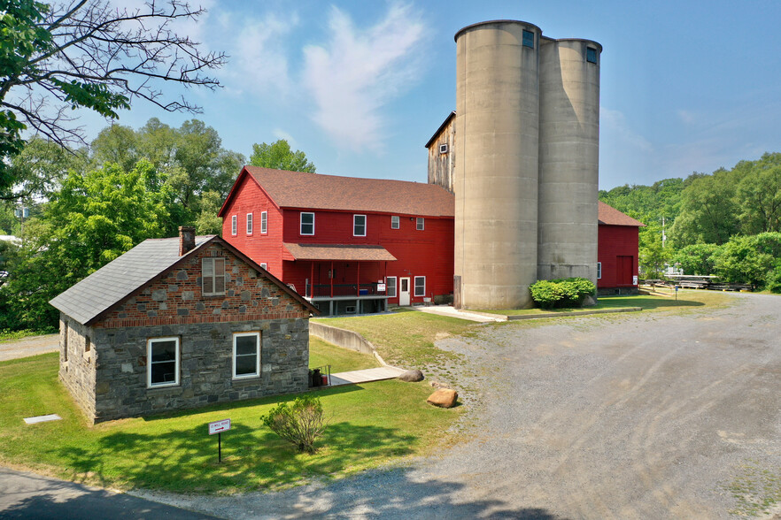 Primary Photo Of 13 Mill, Ballston Lake Lodge Meeting Hall For Sale