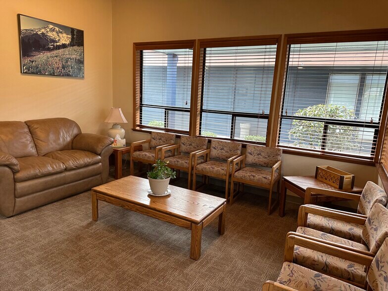 More Photos Of 14818 Pacific Ave S, Tacoma Medical For Sale