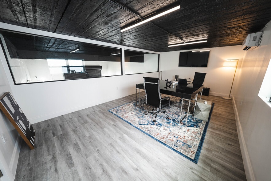 More Photos Of 15-21 NW 9th Ave, Fort Lauderdale Warehouse For Sale