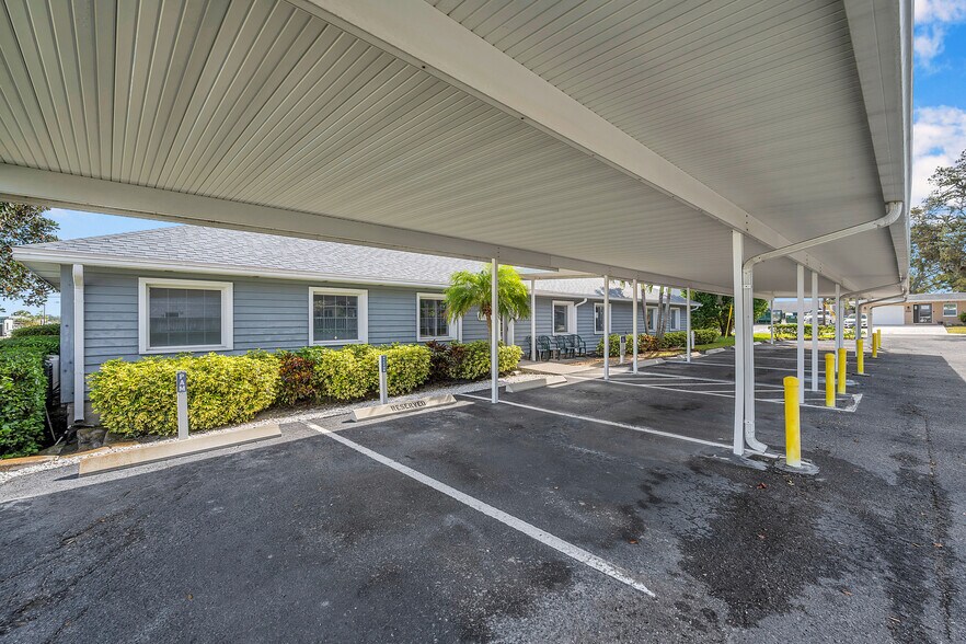 More Photos Of 8200 Seminole Blvd, Seminole Medical For Lease