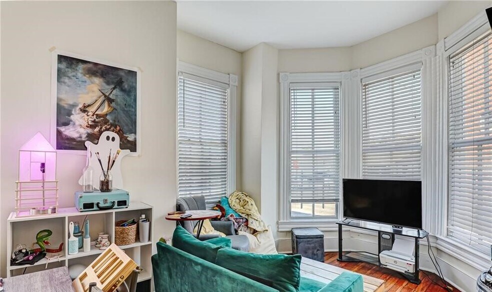 More Photos Of 1313 Whitaker St, Savannah Apartments For Sale