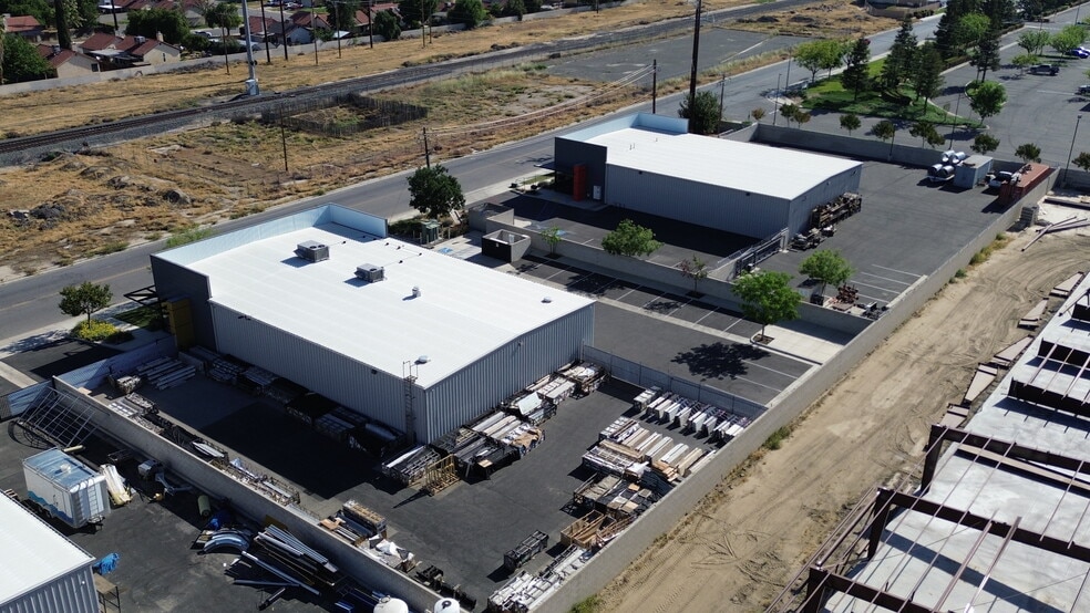 More Photos Of 8475 Pacheco Rd, Bakersfield Showroom For Lease