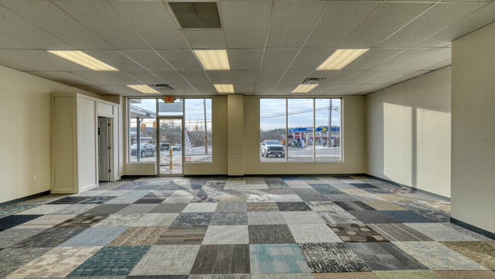 More Photos Of 2325 E Wheeling Ave, Cambridge Office For Lease