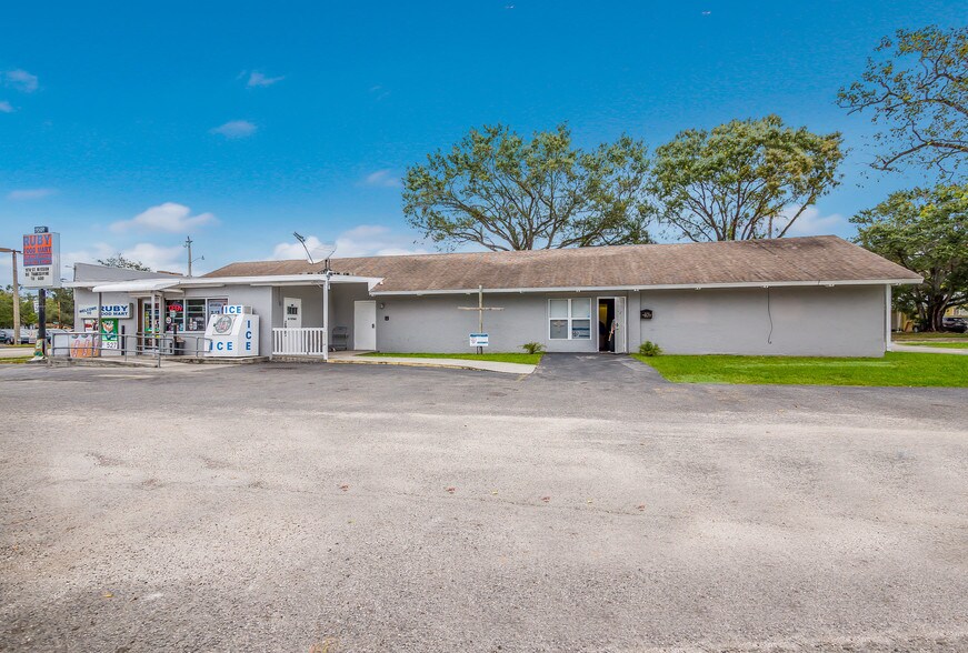 Primary Photo Of 2001 9th St, Bradenton Freestanding For Lease