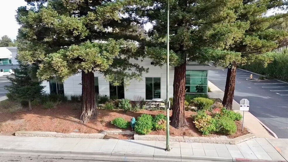 Primary Photo Of 555 Clyde Ave, Mountain View Office For Lease