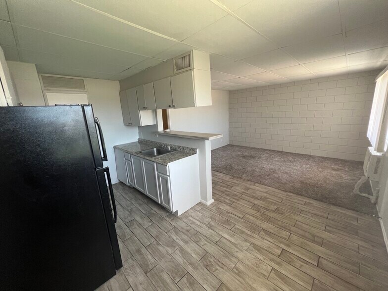 More Photos Of 239 W Cleveland Ave, Las Vegas Apartments For Sale