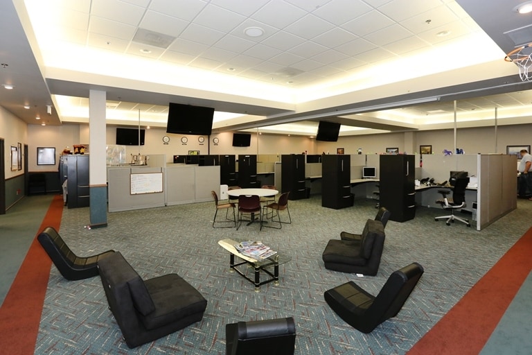 More Photos Of 1515 N Sanborn Blvd, Mitchell Office For Sale