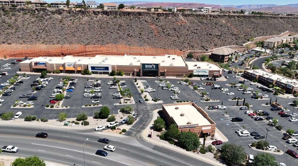 More Photos Of 100 S River Rd, St George Unknown For Lease