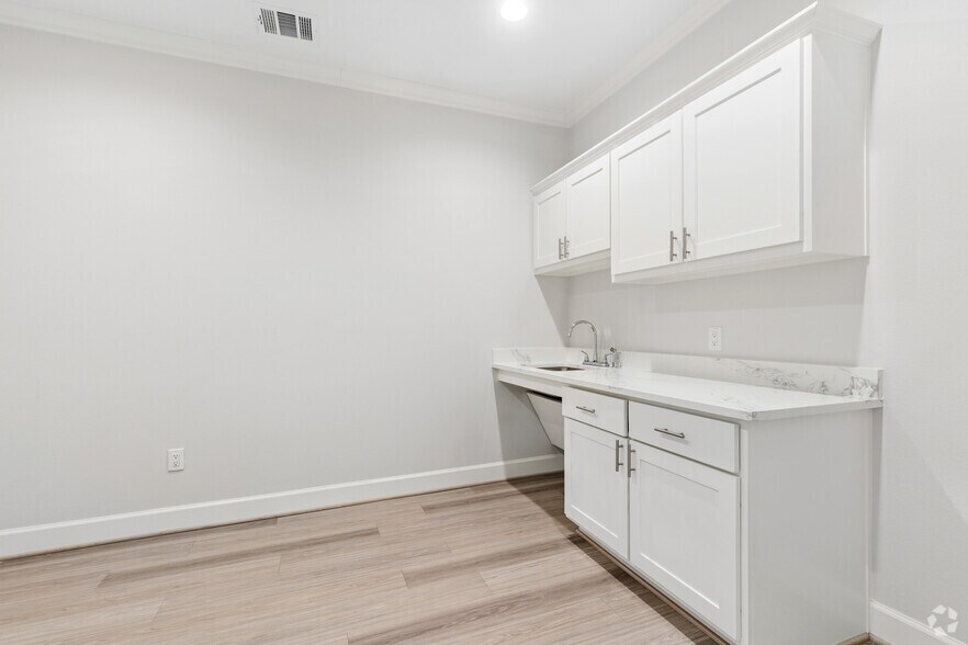 Photo of 1st Floor Ste 804