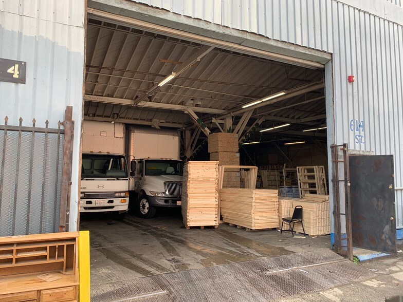 More Photos Of 6200 Avalon Blvd, Los Angeles Manufacturing For Lease