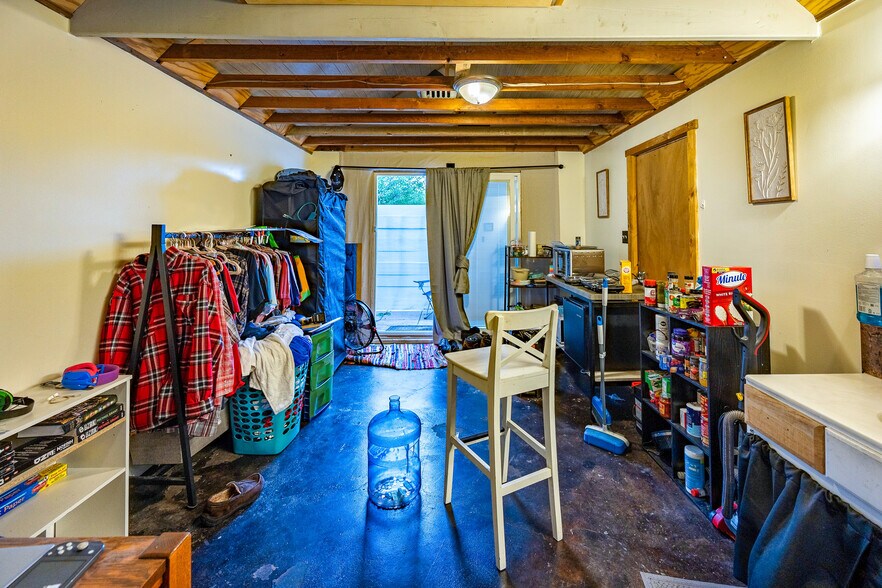 More Photos Of 100 E 28th St, Cheyenne Apartments For Sale