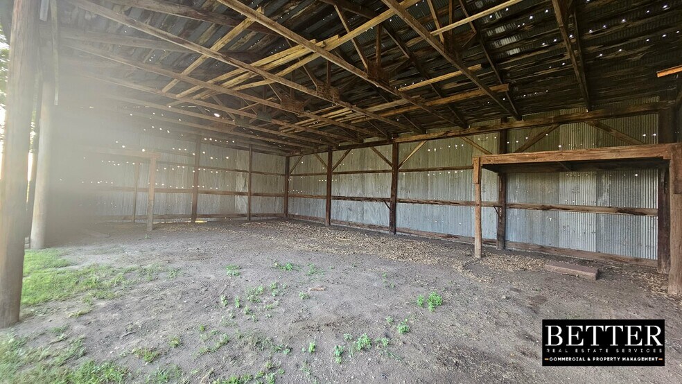 More Photos Of 408 Strickler St, Waco Flex For Sale