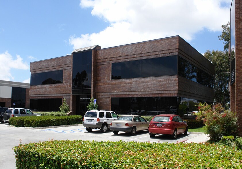 More Photos Of 6610 Flanders Dr, San Diego Medical For Sale