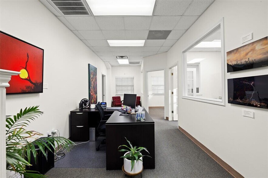 More Photos Of 800 W Highway 290, Dripping Springs Medical For Sale