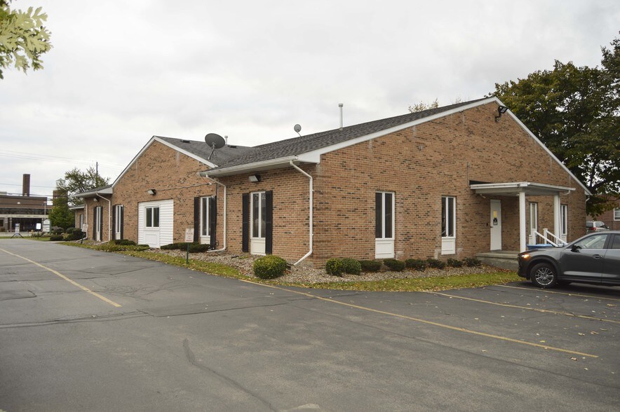 More Photos Of 9600 Main St, Clarence Medical For Sale