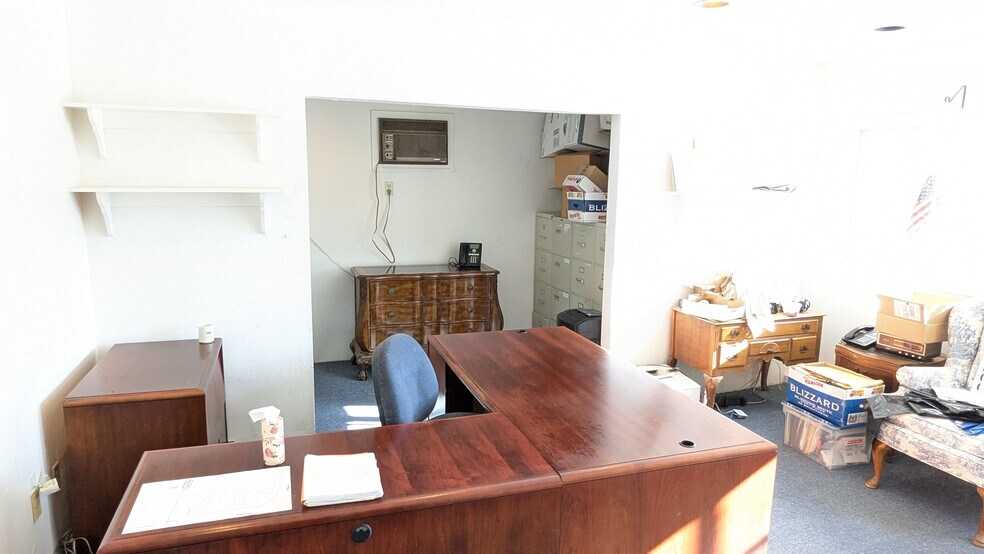 More Photos Of 356 Boston Post Rd, Sudbury Office For Sale