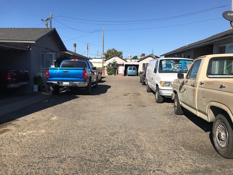 More Photos Of 909 N Broadway, Santa Maria Hotel For Sale