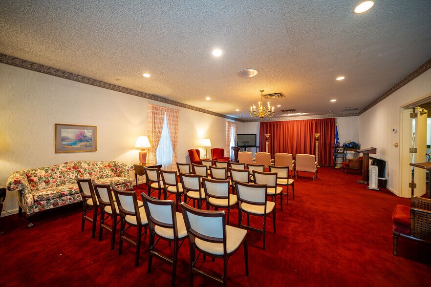 More Photos Of 2990 Bethel Rd, Columbus Funeral Home For Sale