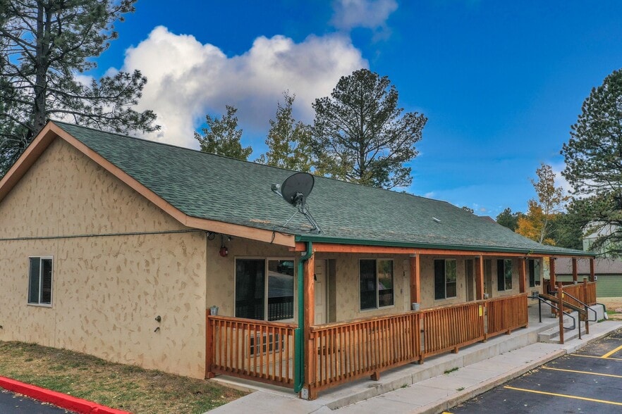 More Photos Of 777 E Highway 24, Woodland Park Hotel For Sale