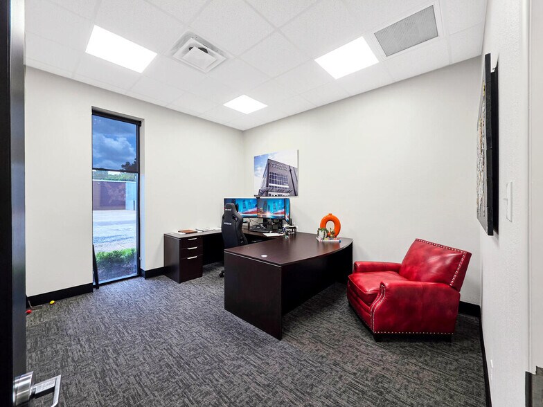 More Photos Of 3410 I-10 W, Orange Office For Sale