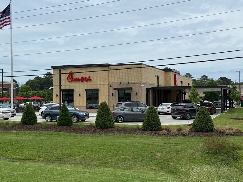 Primary Photo Of 2520 Lakeland Dr, Flowood Fast Food For Sale