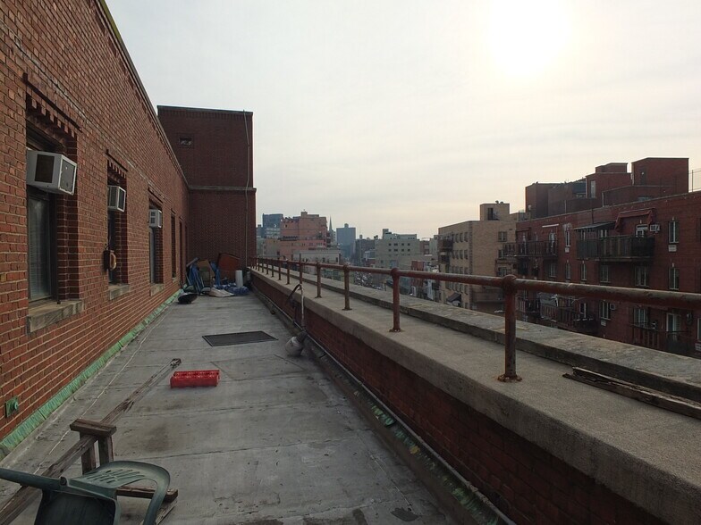 More Photos Of 545 Broadway, Brooklyn Office Residential For Lease