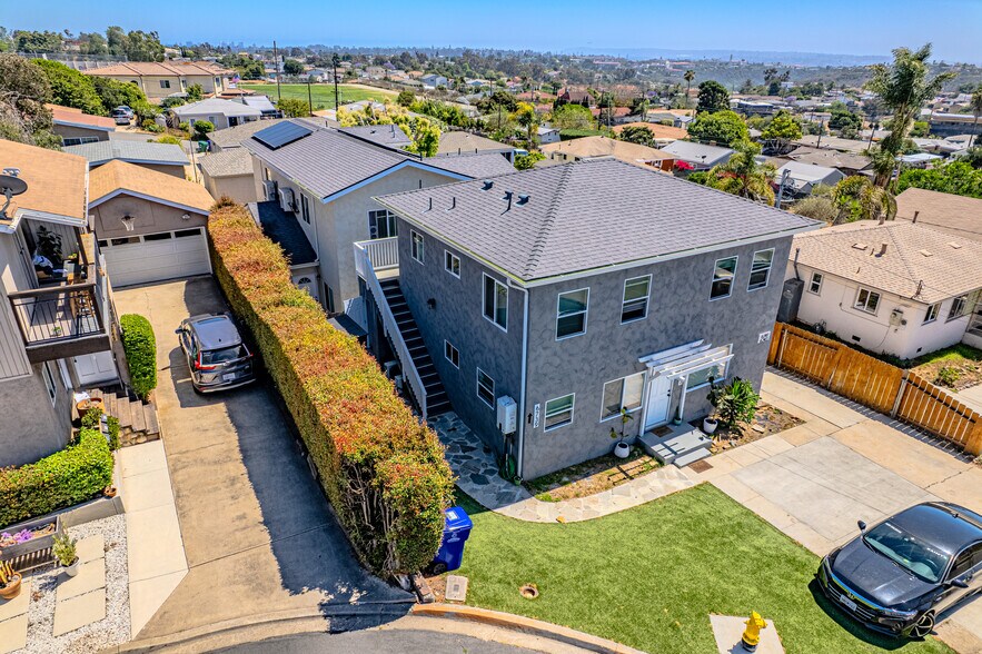 More Photos Of 6737-43 Thomson Ct, San Diego Apartments For Sale