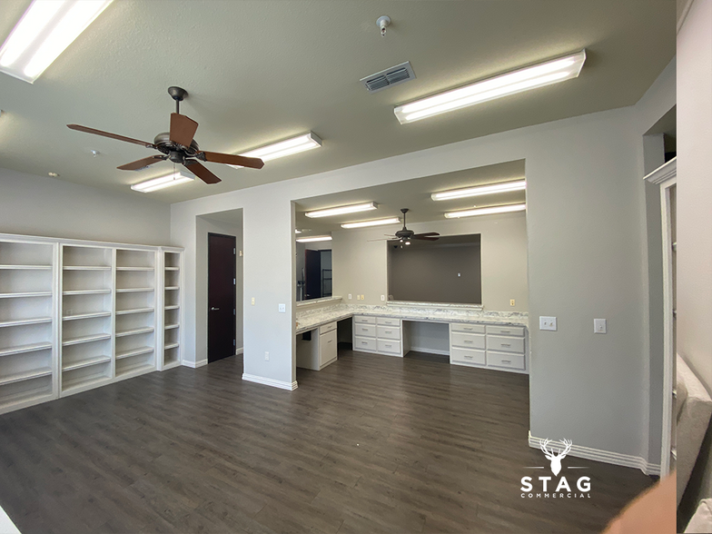 More Photos Of 3327 Colorado Blvd, Denton Medical For Lease