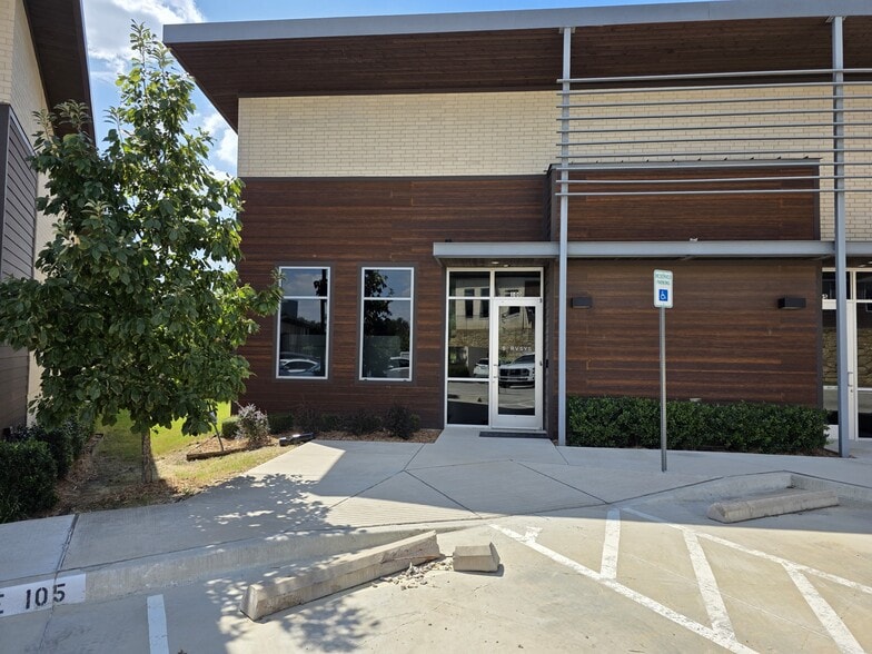 More Photos Of 240 O Connor Ridge Blvd, Irving Office For Sale