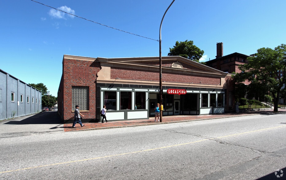 More Photos Of 685 Congress St, Portland Restaurant For Lease