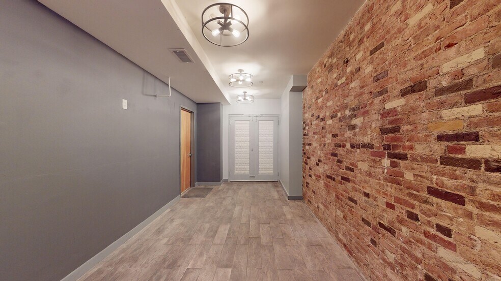 More Photos Of 20 Warren St, New York Medical For Lease