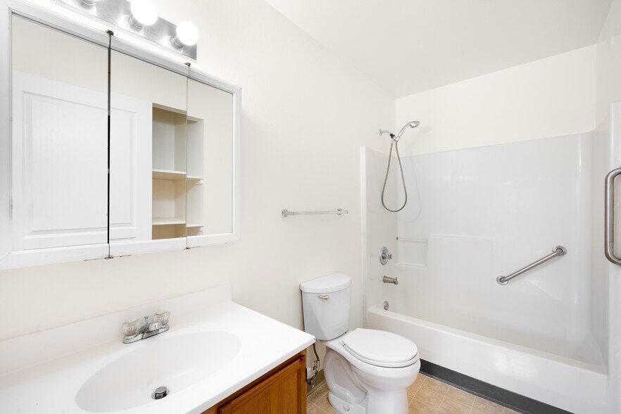More Photos Of 730-740 E Hills Rd, Colorado Springs Apartments For Sale