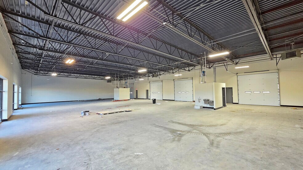 More Photos Of 8920 Patriot Hwy, Fredericksburg Auto Repair For Lease
