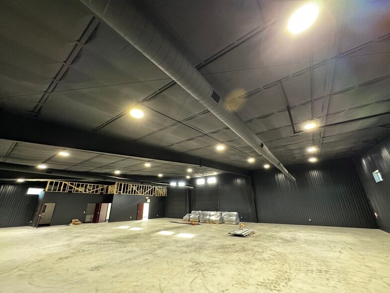 More Photos Of 773 County Road 270, Leander Industrial For Lease