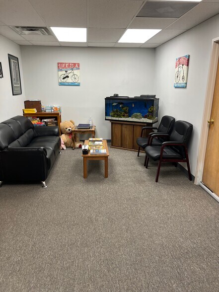 More Photos Of 11654-11698 Huron St, Northglenn Office For Lease
