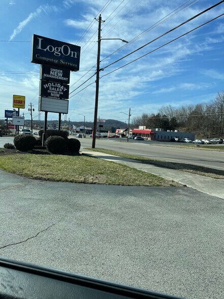 More Photos Of 1611 W Andrew Johnson Hwy, Morristown Medical For Lease