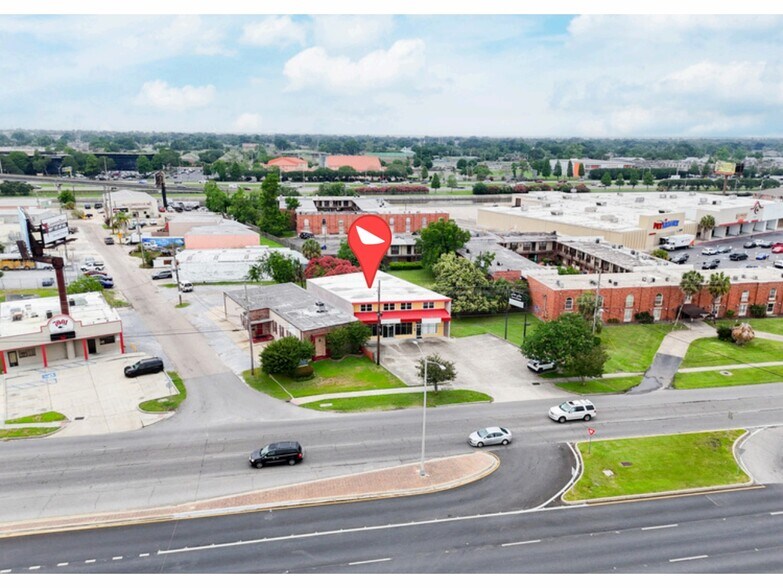 More Photos Of 6917-6921 Veterans Memorial Blvd, Metairie General Retail For Sale