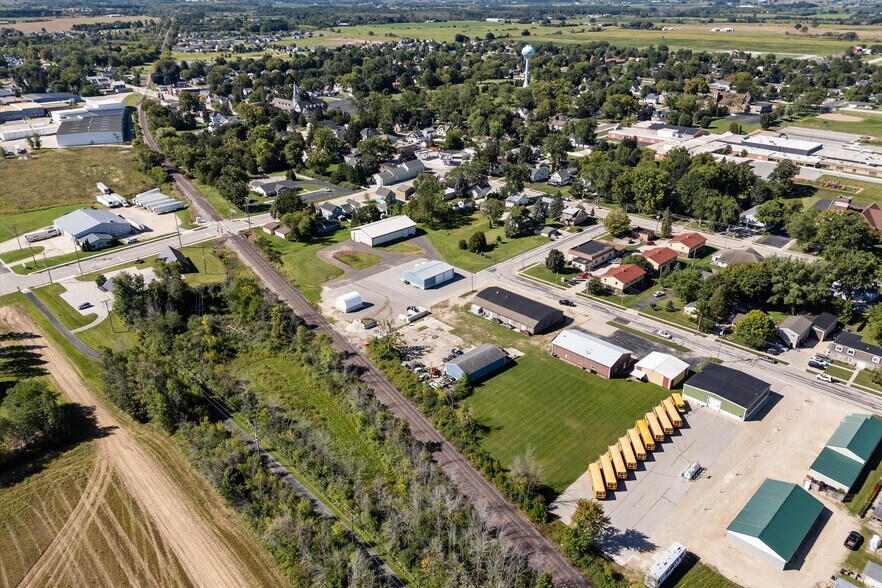 More Photos Of 214 N Commerce St, Cedar Grove Auto Repair For Sale