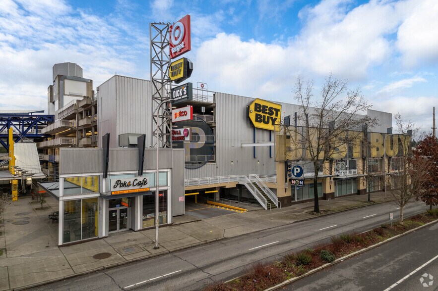 More Photos Of 300-500 NE Northgate Way, Seattle Unknown For Lease