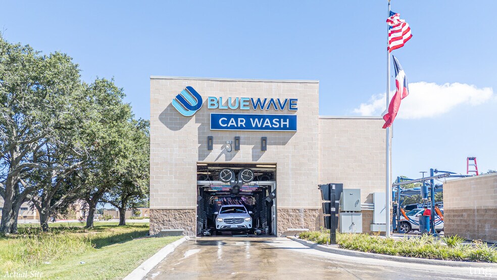 More Photos Of 5015 39th St, Groves Carwash For Sale