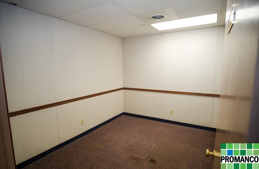 More Photos Of 223 2nd St, Marietta Storefront Retail Office For Lease